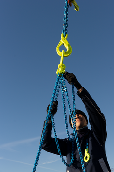 Lifting chains